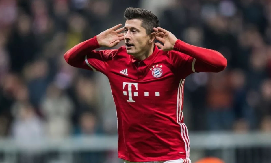 AYX SPORTS- 莱万多夫斯基辱华 