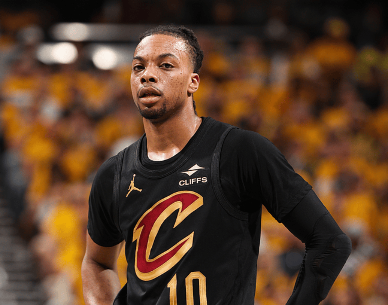 爱游戏体育-西亚卡姆在切尔西比赛中比分优势明显，出色防守引发热议！的简单介绍