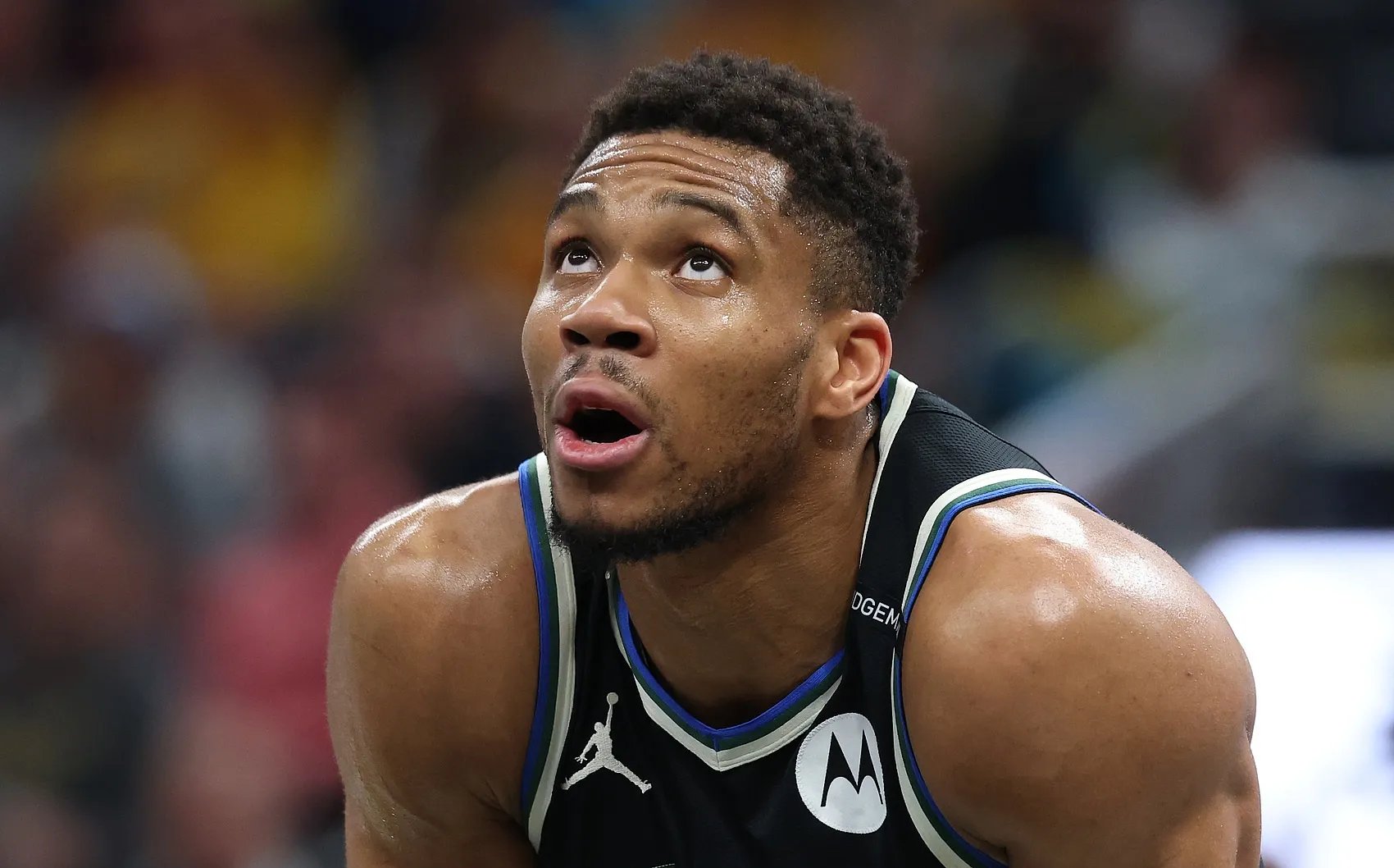 AYX SPORTS- 猛龙主帅英格拉姆恢复打全场 